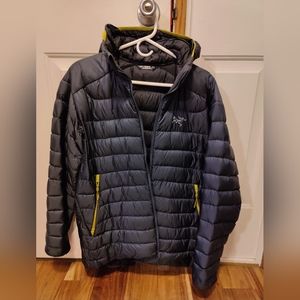 Arc'teryx Men's Cerium LT Hoody large